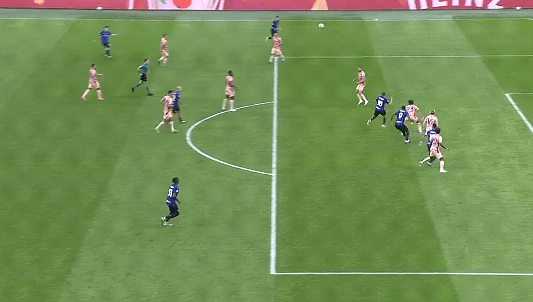 关于国际米兰横扫切尔西，哈兰德完成帽子戏法的信息