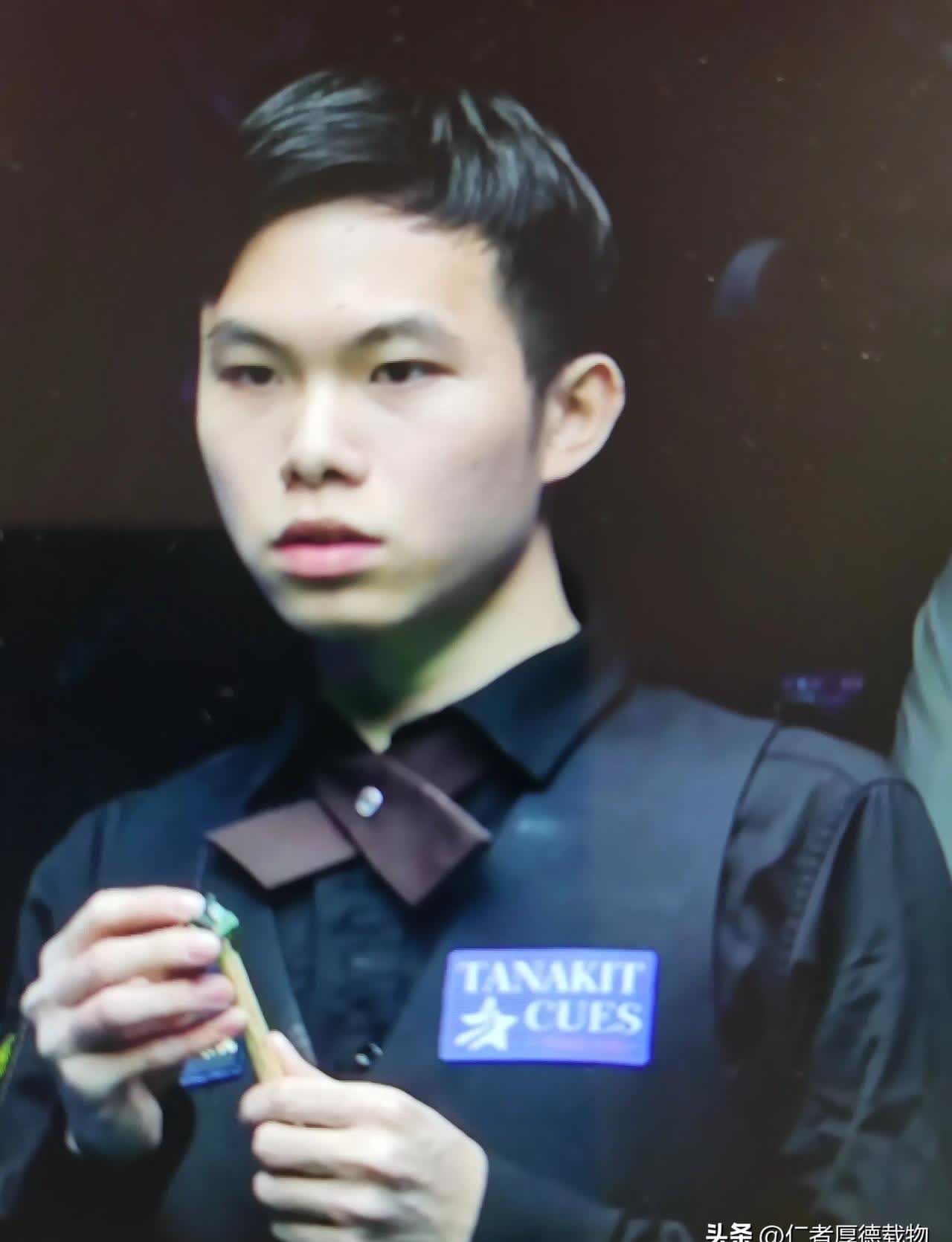 V5血洗DRX，Viper关键团战开团秒人鏖战多局小组赛，强势挺进下一轮