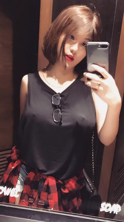 当全场高呼内马尔时，澳大利亚和阿根廷在踢什么？