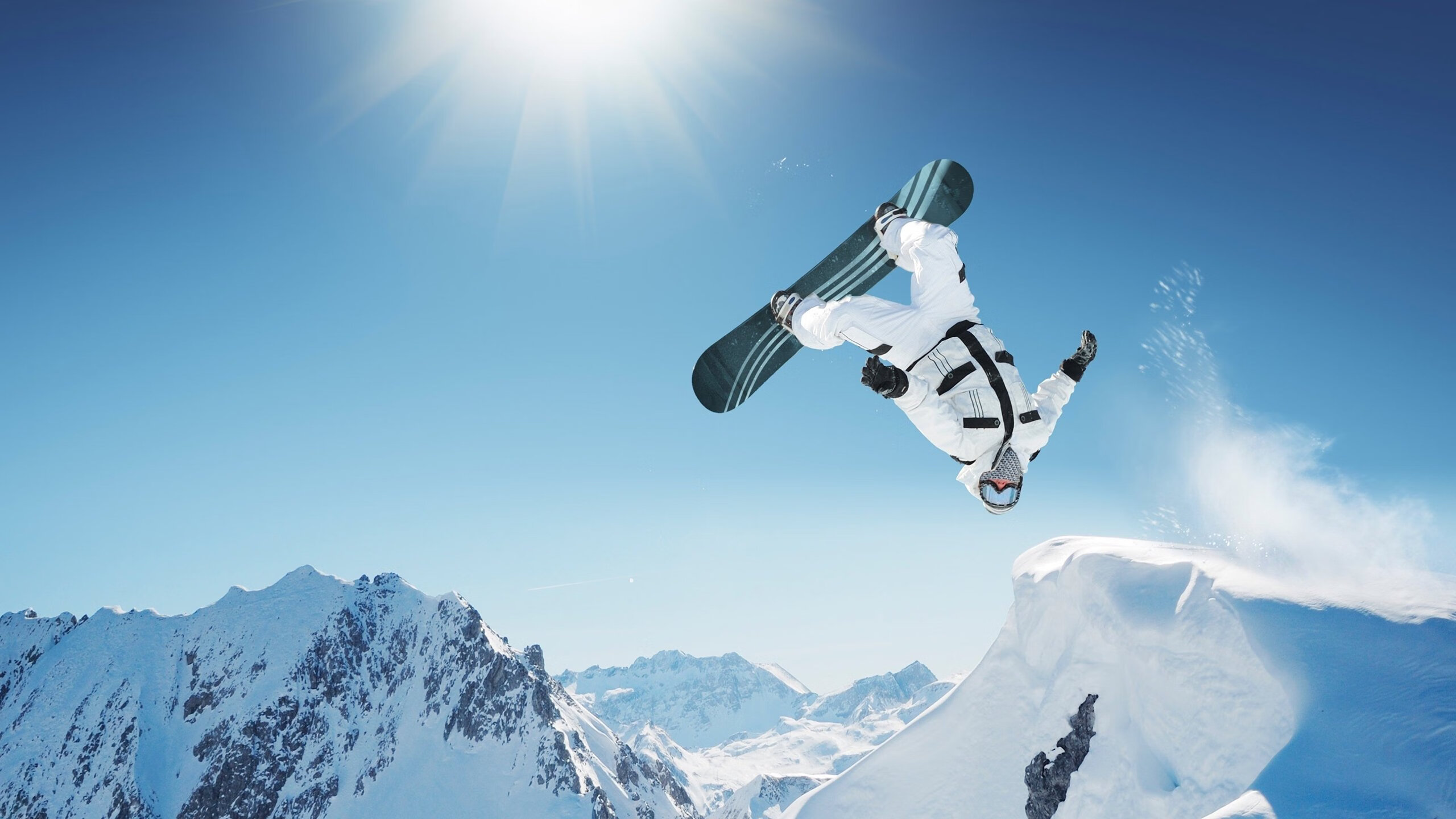 掘金主场轻取篮网，詹姆斯全能表现再成赛场教科书