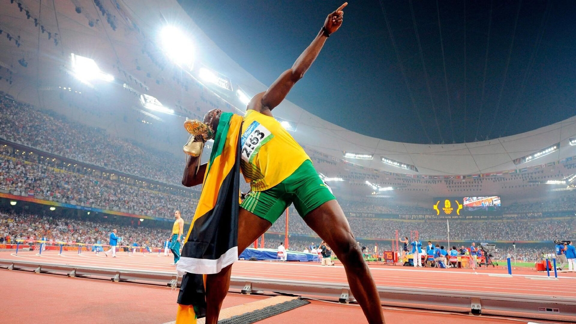 温哥华之夜，雷恩铁血防线撕裂加拿大华丽进攻，新王加冕背后的冷峻博弈