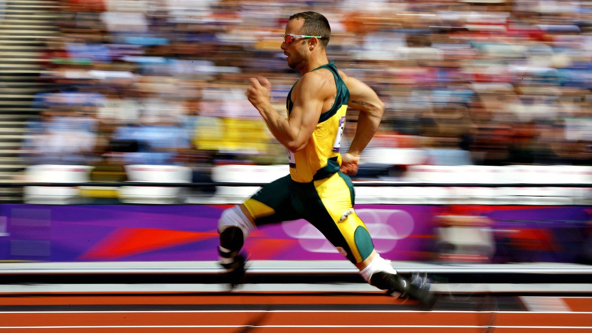 极速与铁闸，当F1引擎轰鸣之夜，足球场加克波上演防守的艺术